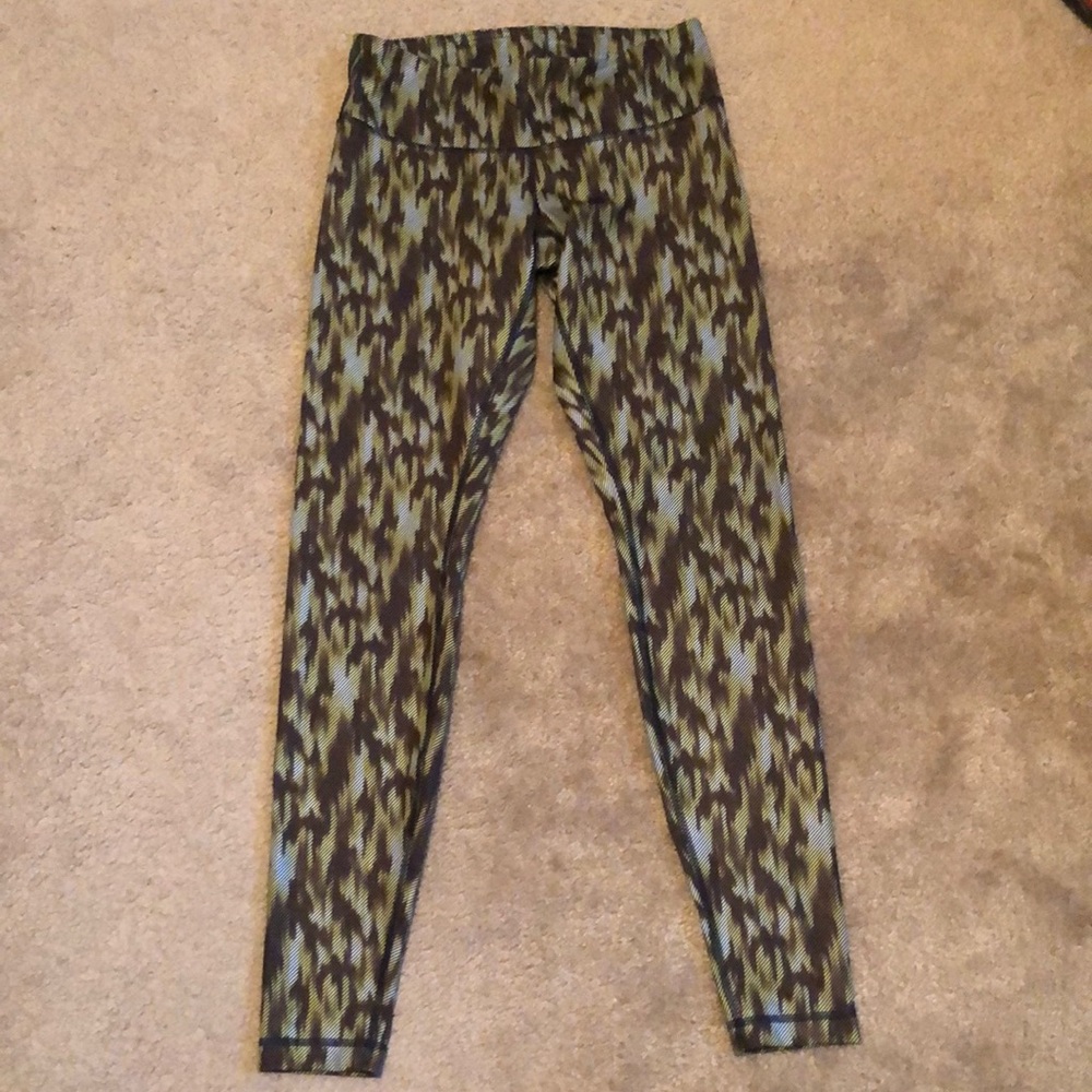 Lululemon size 8 green leggings